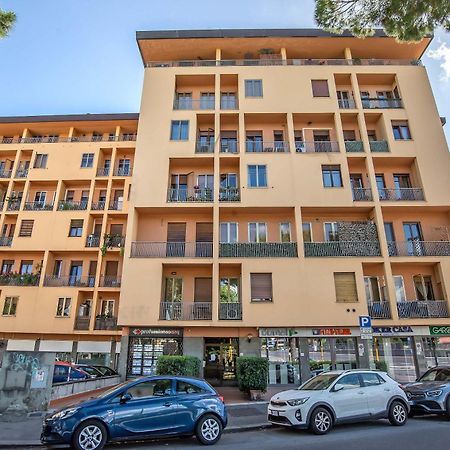 Lusa Suite With Free Private Parking Florence Exterior photo